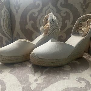 Tall wedge espadrille